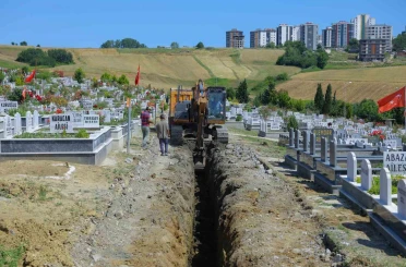 Heyelan yaşanan Derecik Şehir Mezarlığı’nda iyileştirme çalışmaları 