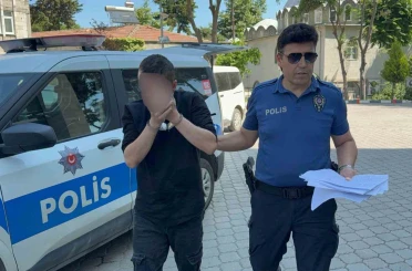 Hırsızlıktan aranan firari yakalandı 
