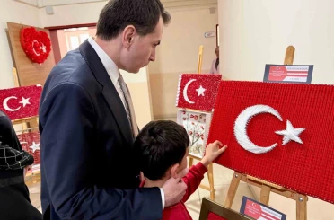 Hisarcık’ta bayrak tasarım sergisi açıldı 