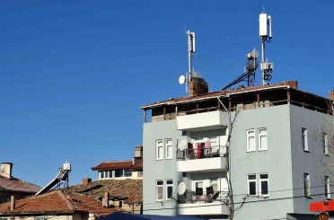 Hisarcık’ta mahalle sakinlerinden baz istasyonuna tepki 