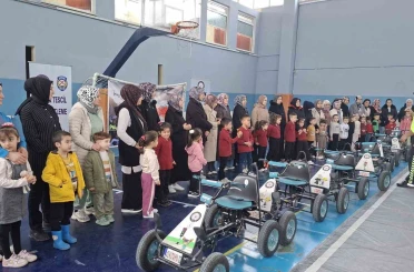 Hisarcık’ta öğrencilere uygulamalı ve teorik trafik eğitimi 