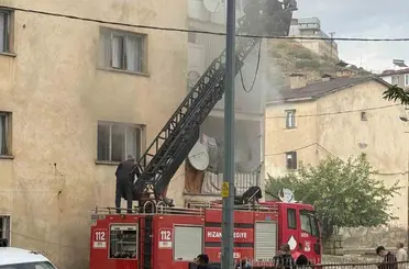 Hizan’da ev yangını büyümeden söndürüldü
