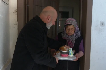 Hizmetleriyle gönüllerde taht kuran Başkan Çolakbayrakdar’a dualarla teşekkür 