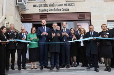 HKÜ’de Hemşirelik Simülasyon Merkezi ile İleri Araştırma ve Uygulama Laboratuvarı açıldı 