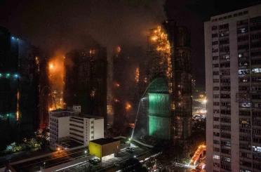 Hong Kong’daki yangın faciasında can kaybı 55’e yükseldi 