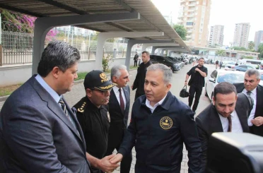 İçişleri Bakanı Yerlikaya: "Narko Kapan Mersin’le 3 organize suç örgütü çökerildi, 370 şahıs yakalandı" 