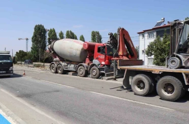 Iğdır-Tuzluca kara yolunda zincirleme kaza: 4 kişi yaralandı 