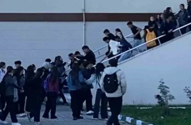 Iğdır’da eli sopalı şahıslar okul bastı 