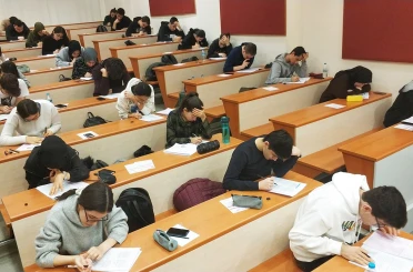 İhlas Kolejinden bursluluk sınavına giren her öğrenciye ücretsiz rehberlik hizmeti 