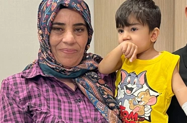 İki evladını kaybetti, üçüncü çocuğuna böbreğiyle can oldu 