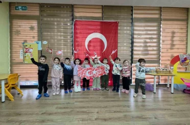 İkinci dönem "Bayrak Sevgisi" temasıyla başladı 