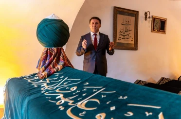 İl Emniyet Müdürü Çağlar’ın ilk durağı Şeyh Edebali Külliyesi 