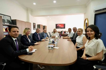 İl Milli Eğitim Müdürü Dr. Arpacı’dan LGS başarısıyla öne çıkan Gaziantep Kolej Vakfı Özel Okullarına anlamlı ziyaret 