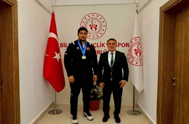 İl Müdürü Demir ile Avrupa şampiyonu Zaloğlu bir araya geldi
