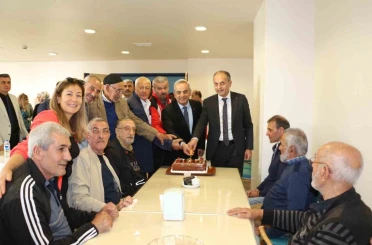 İl Sağlık Müdürü Gecekuşu, huzurevi sakinleriyle bir araya geldi 