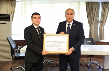 İlçe Jandarma Komutanına fahri hemşehrilik beratı 