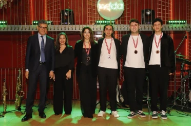 İletişim Bilimleri Fakültesi öğrencileri dereceyle döndü 