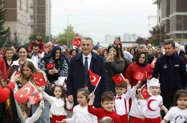 İlkadım’da minik yüreklerden Türk bayrağına büyük sevgi 