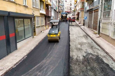 İlkadım’da sıcak asfalt çalışmaları 