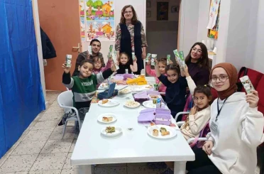 İlkokul öğrencilerine diş sağlığı eğitimi verildi 