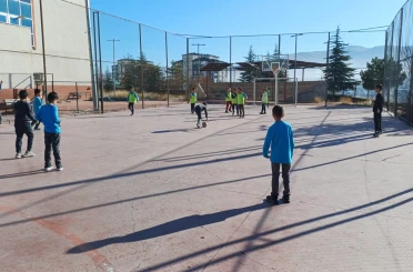 İlkokullarda ’Spora İlk Adım’ projesi başarıyla sürdürülüyor 