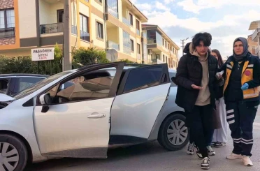 İnegöl’de otomobiller çarpıştı: 3 yaralı 