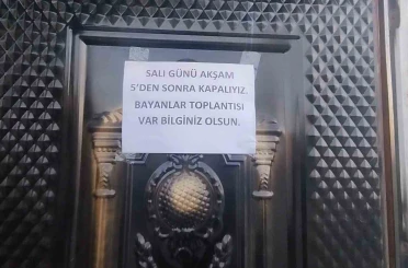 İnegöl’de roller değişti: Erkekler evde, kadınlar kahvede 