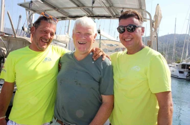 İngiliz denizciyi Türk kaptanlar ve Sahil Güvenlik ekipleri kurtardı 