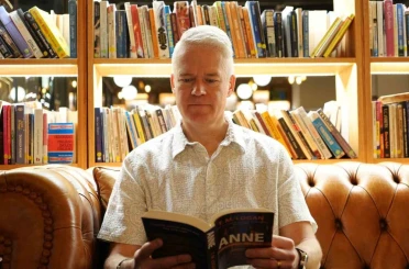 İngiliz yazar T.M. Logan, İstanbul’da okuyucularıyla bir araya geldi 