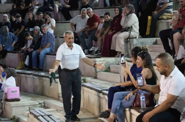 İnşaatçı ustasının "Halayı bırakma" vasiyetini 54 yıldır oynayarak yaşatıyor 