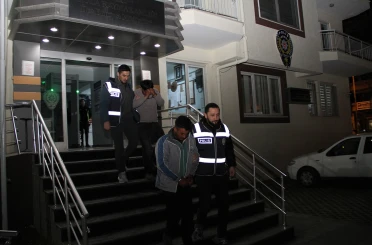 İnşaattan hırsızlık yapan 2 şüpheli tutuklandı 