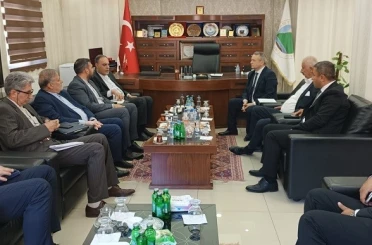 İran Büyükelçisi Habibollahzadeh’ten Hakkâri’de ekonomi temasları 