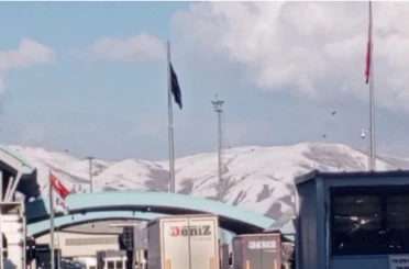 İran sınırındaki Esendere Sınır Kapısı’nda geçişlere kısıtlama getirildi 