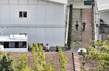 İrem Derici nişan gününde Adli Tıp Kurumu’nda böyle görüntülendi 