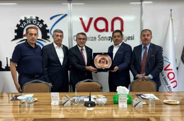 İş dünyası Van OSB’de buluştu: Bölgesel kalkınma ve ulaşım ağları masaya yatırıldı 