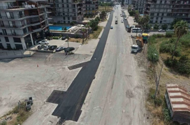 İskenderun Belediyesi, 27 ayda 111 kilometre yeni yolu hizmete açtı 