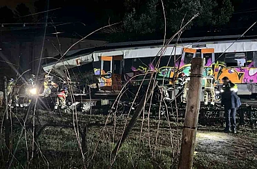 İspanya’da iki tren kazası daha: 1 makinist hayatını kaybetti, en az 37 kişi yaralandı 