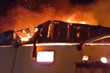 Isparta’da bir kereste fabrikası tamamen yanarak kül oldu 