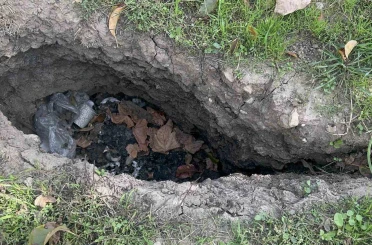 Isparta’da elma bahçelerinde yaklaşık 1 metrelik obruklar oluştu, bazı evlerin duvarları çatladı