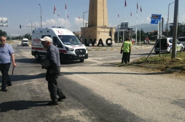 Isparta’da ticari araç ile otomobil çarpıştı: 1 yaralı 