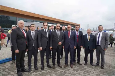 İstanbul Milletvekili Karayel, BARÜ’de Bilimfest etkinlik alanını gezdi
