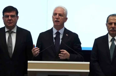 İstanbul Valisi Gül: "Terör örgütlerine yapılan operasyonlarımız yüzde 51 arttı" 
