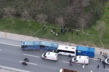 İstanbul’da 4 cezaevi aracı kaza yaptı 