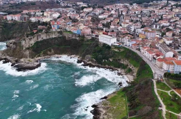 İstanbul’da fırtına Şile Sahili’ni vurdu: Dev dalgalar havadan görüntülendi 