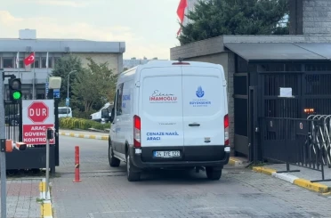 İstanbul’da gıda zehirlenmesinde ölen annenin cenazesi Adli Tıp Kurumu’na getirildi 