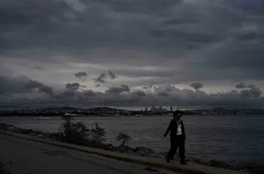 İstanbul’da gökyüzünü gri bulutlar kapladı
