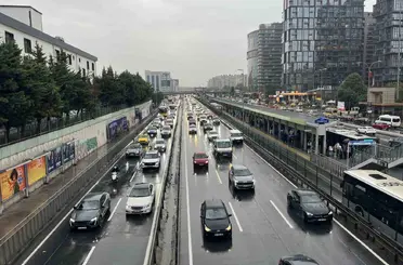 İstanbul’da trafik yoğunluğu yüzde 85’e ulaştı

