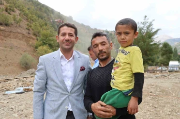 İstanbul’dan dönüp başkan oldu, köyleri modern sahalara kavuşturmaya başladı 