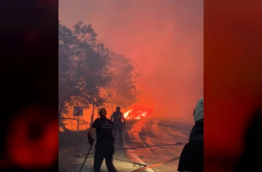 İtfaiye ekipleri alevlerle burun buruna geldi 