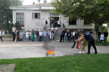 İtfaiyeden yangın anında doğru müdahale eğitimi 